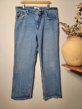Abercrombie & Fitch The '90s Relaxed Jean High Rise Sz 18r Denim Mimimal Casual